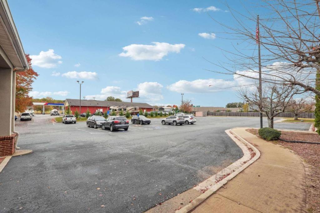 Quality Inn & Suites Dawsonville Exterior foto
